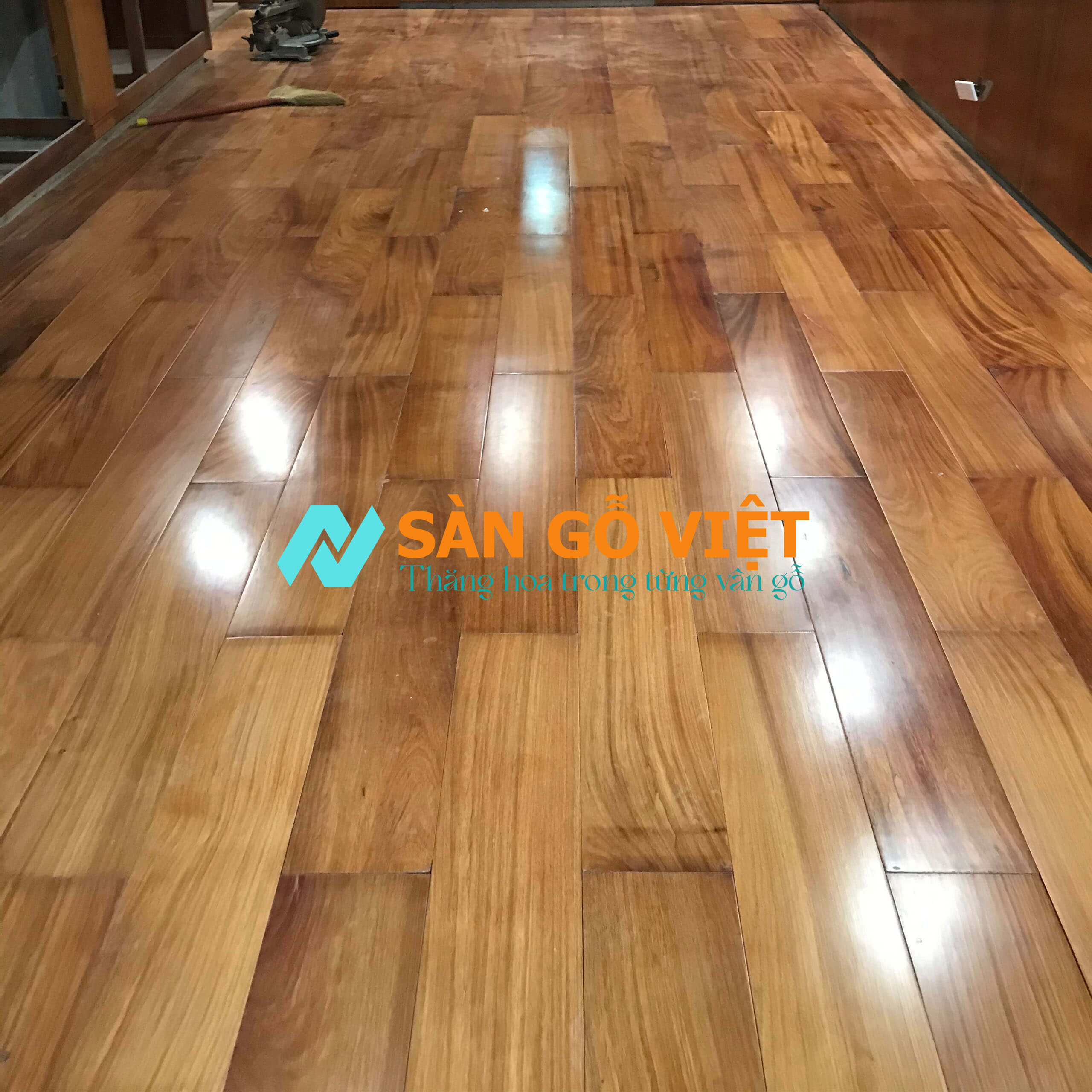 Sàn Gỗ Đỏ Nam Phi 15x90x750mm